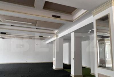 Spa?iu comercial modern, 310 mp, cu parcare ?i vitrina - 1