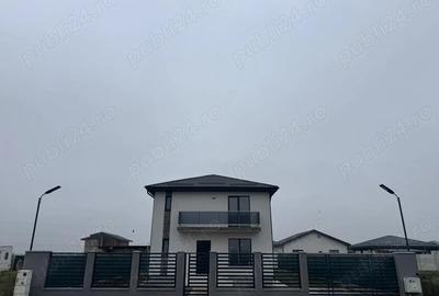 Casă cu 4 camere în Vidra - 3