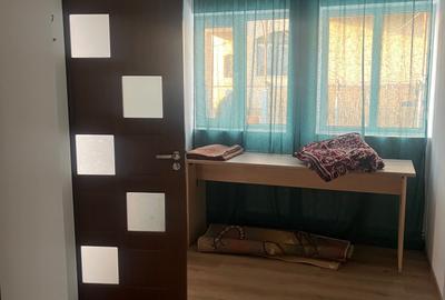 Casă cu 4 camere în Central - 3