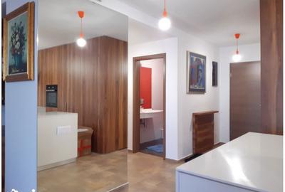 Apartament cu 2 camere decomandat în Schei - 6