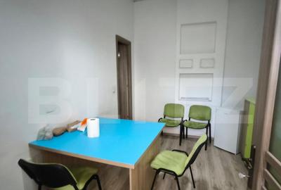 Spatiu comercial cu destinatie medicala, 205 mp, vitrina, Ca - 11