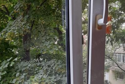Apartament cu 3 camere semidecomandat în Central - 2