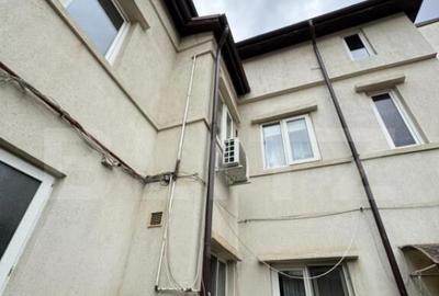 Casă cu 4 camere cu Canalizare în 13 Septembrie