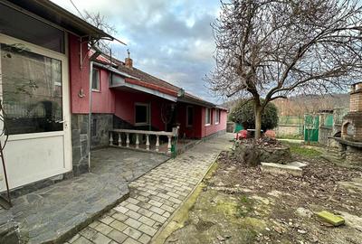 Casă individuală cu 7 camere cu Teren 900 Mp în Est - 12