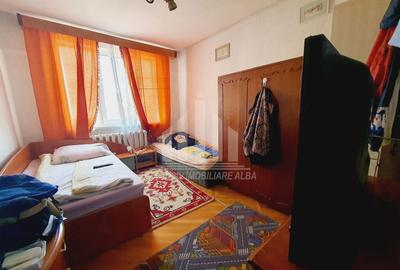 Casă individuală cu 7 camere cu Canalizare în Cetate - 11