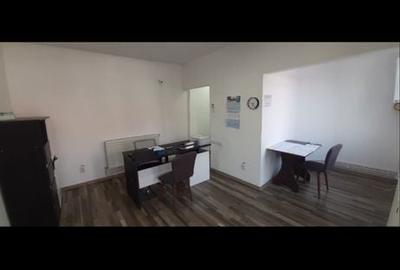 Spațiu comercial, în Petros - 2