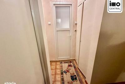 Apartament cu 3 camere decomandat în Zorilor - 9