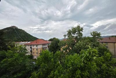 Apartament cu 3 camere decomandat în Progresul - 1