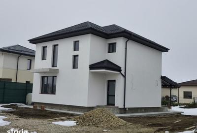 Casă cu 4 camere cu Teren 560 Mp în Tărtășești - 6