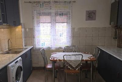 Apartament cu 2 camere decomandat în 22 Decembrie - 5