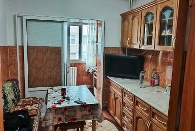 Apartament cu 2 camere decomandat, mobilat în E3 - 3