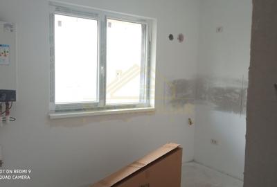 Casă cu 4 camere cu Canalizare în Central - 17