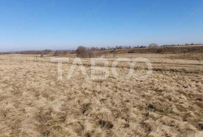 Teren de 600 mp, în Gura Văii - 1