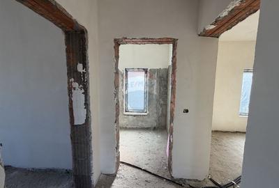 Casă cu 4 camere cu Teren 470 Mp în Câmpineanca - 16