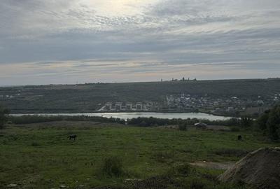 Teren de 1674 mp, în Aroneanu - 2