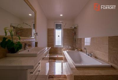 Casa 3 camere cu spatiu comercial in Carani - ID V4331 - 3