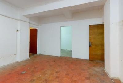 Spațiu comercial, de 81 mp, în Central - 6