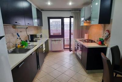 Vanzare apartament 2 camere in zona Unirii stradal, cu vedere fata - 3