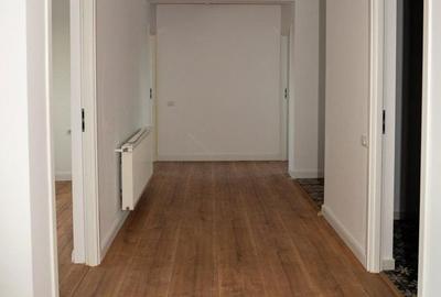 Casă cu 4 camere în Crevedia - 7