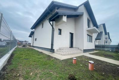 Casă individuală cu 4 camere cu Teren 380 Mp în Berceni - 6