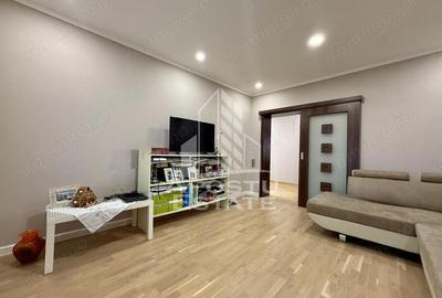 Apartament cu 3 camere decomandat în Lunei - 8