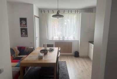 Apartament cu 3 camere decomandat în Ștrand