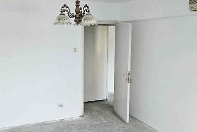 Apartament 2 camere, semidecomandat - zona Garii - 2