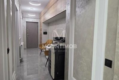 Birou, de 67 mp, în Tractorul - 9