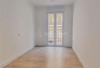 Apartament cu 4 camere decomandat în Central - 1