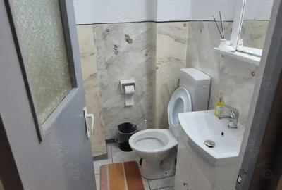 Apartament cu trei camere, zona Cri?an, etajul 1 - 6