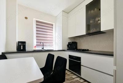 Apartament cu 2 camere decomandat în Tractorul - 3