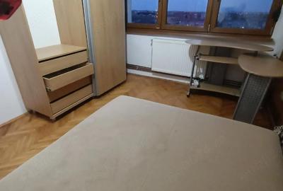 Apartament cu 2 camere semidecomandat în Girocului