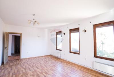 Casă cu 6 camere cu Teren 380 Mp în Nord-Est - 18