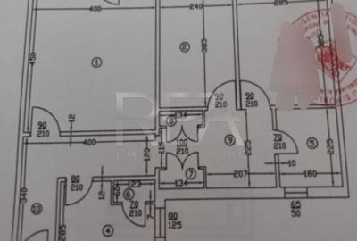 Apartament cu 3 camere decomandat în Drumul Taberei