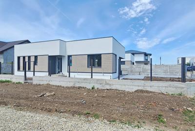 Casă individuală cu 4 camere cu Teren 429 Mp în Berceni - 1