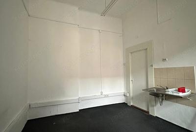 Spațiu comercial, de 140 mp, în P-ța Maria - 11