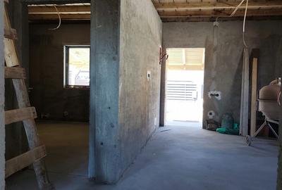 Casă cu 3 camere cu Teren 358 Mp în Central - 2