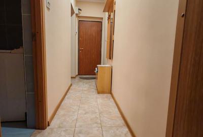 Garsonieră decomandată în Tractorul - 3