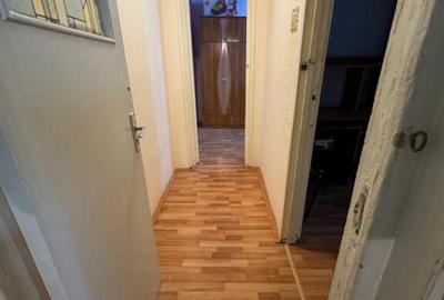 Apartament 3 camere semidecomandat, etaj intermediar - 5