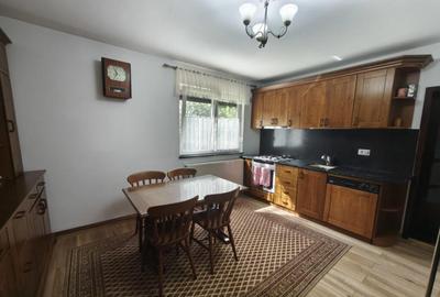 Casa 5 camere, zona ultracentrala, 1500mp teren, Radauti - 16