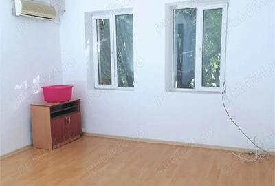 Garsoniera decomandata de vanzare Zona Tomis Mall - 4