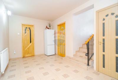 Casa / Vila de Vanzare 200mp Teren 870mp Str. Soarelui - Valea Lupului - 10