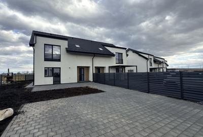 Vila tip duplex 4 camere zona Central Sura Mica - 5