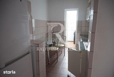 Apartament cu 3 camere decomandat în Orașul Nou - 2