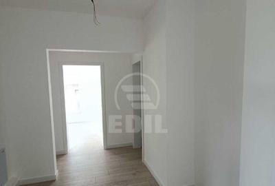 Casă cu 5 camere cu Teren 300 Mp în Florești - 8