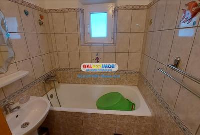 Apartament cu 2 camere decomandat, mobilat în Est - 9