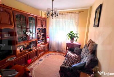 Apartament cu 4 camere decomandat în Central - 2
