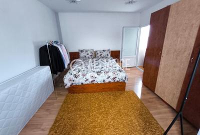 Casă cu 10 camere cu Canalizare în CET - 16