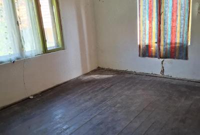 Casă cu 2 camere cu Teren 4700 Mp în Zorani - 7