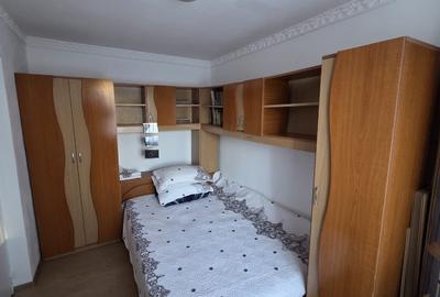 Apartament 2 camere elegant, semidecomandat, etaj 3 - Str. Minerilor, Tg-Jiu - 2